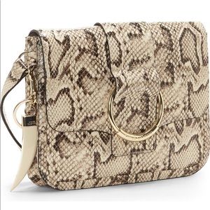 NWT❌⛔️SOLD⛔️❌Vince Camuto Caia Leather Flap Crossbody ColorOatmeal